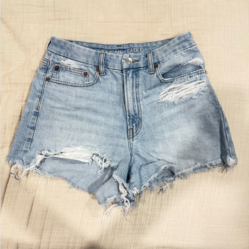 American Eagle Outfitters Strigid Denim Curvy 90s Boyfriend Shorts